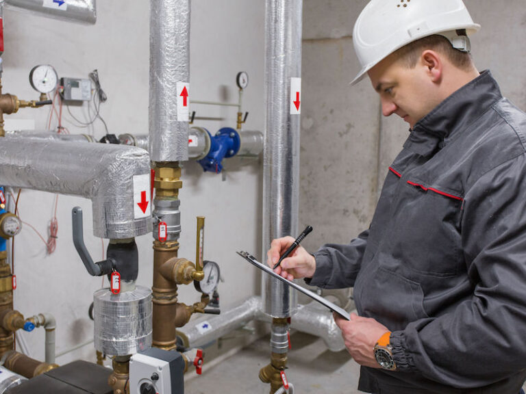 فني صحي الدوحة